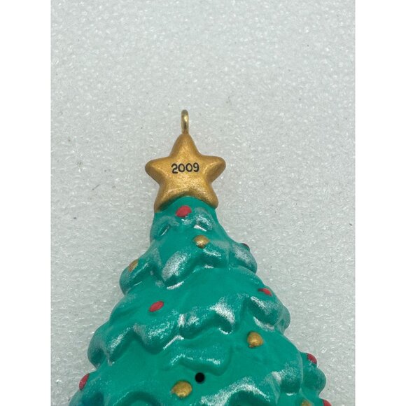 Hallmark Keepsake Magic Recordable Ornament Rockin Around the Christmas Tree - Picture 4 of 6